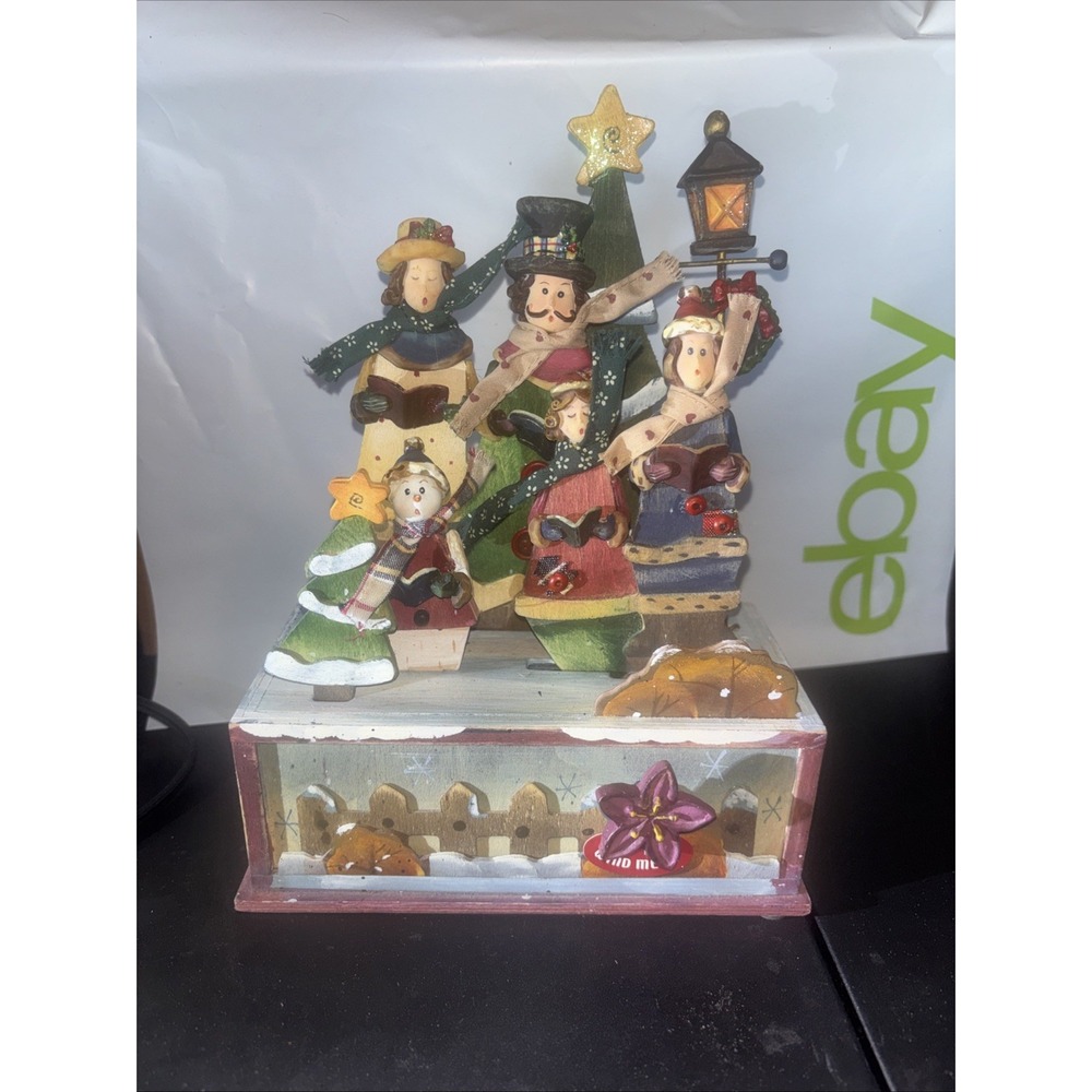 St. Nicholas Sq.‎ Wooden Animated Wind-up Music Box "Hark The Herald"
